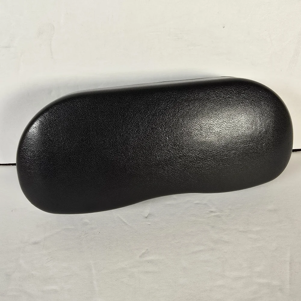 Ray-Ban Black Hard Clamshell Universal Eyeglass/Sunglass Case With CleaningCloth